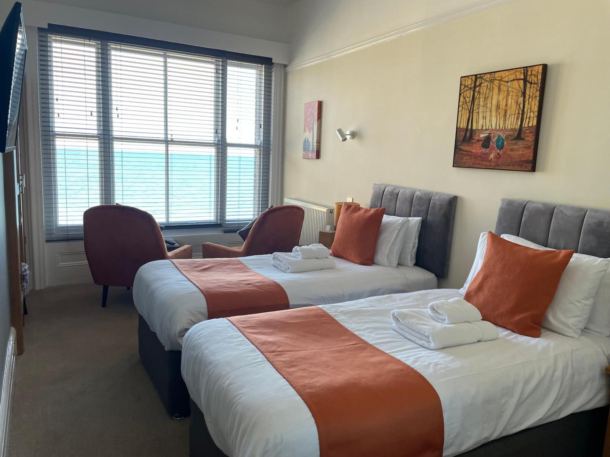 The Red Lion Hotel Кромер Екстер'єр фото A room at the hotel